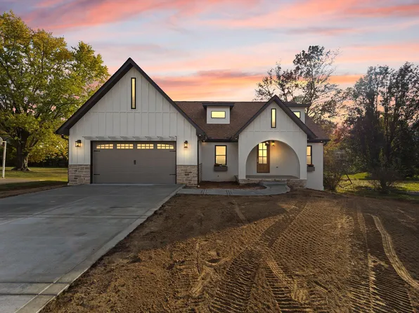 106 Volunteer Dr, Somerset, KY 42501