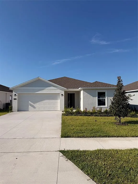 4 bed, 3.0 bath, 2174 sqft, $2,500 — Photo 1