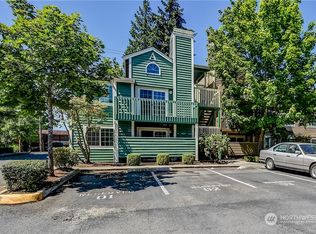 22700 30th Ave S APT A303, Seattle, WA 98198