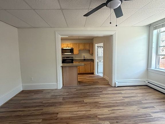 4th image of 68 Front St #1
