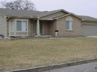 31759 Lexington Hts, Warren, MI 48093