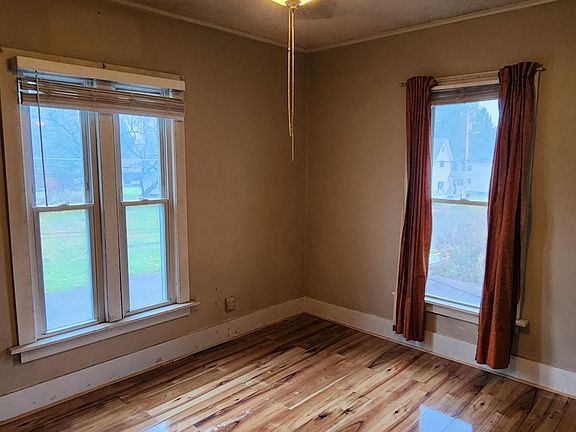 3rd image of 89-91 Summit St
