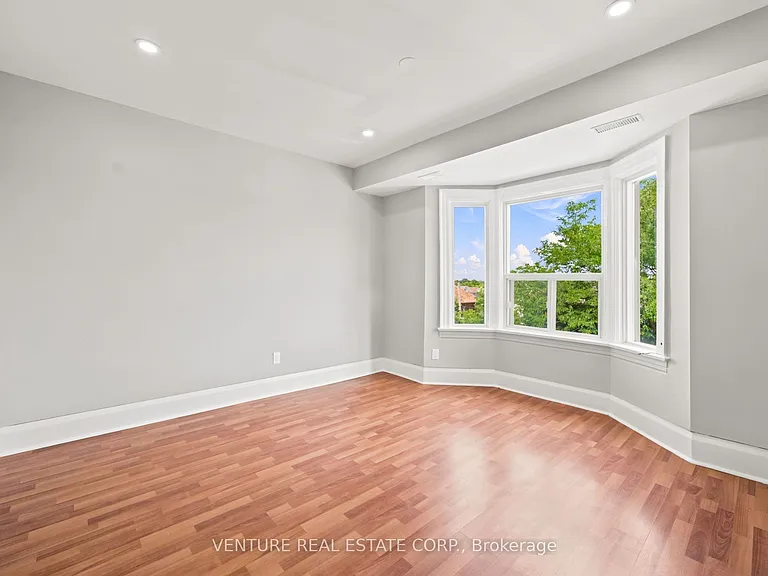 1228 Saint Clair Ave W #3 — Photo 12