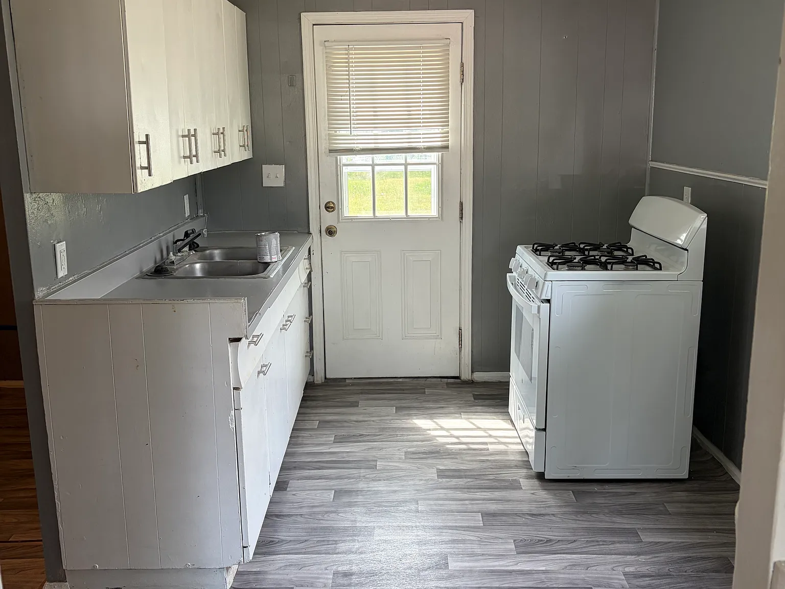 2 bed, 800 sqft, $1,000 — Photo 4