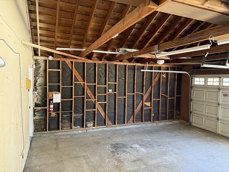 9641 Hidden Farm Rd — Photo 57