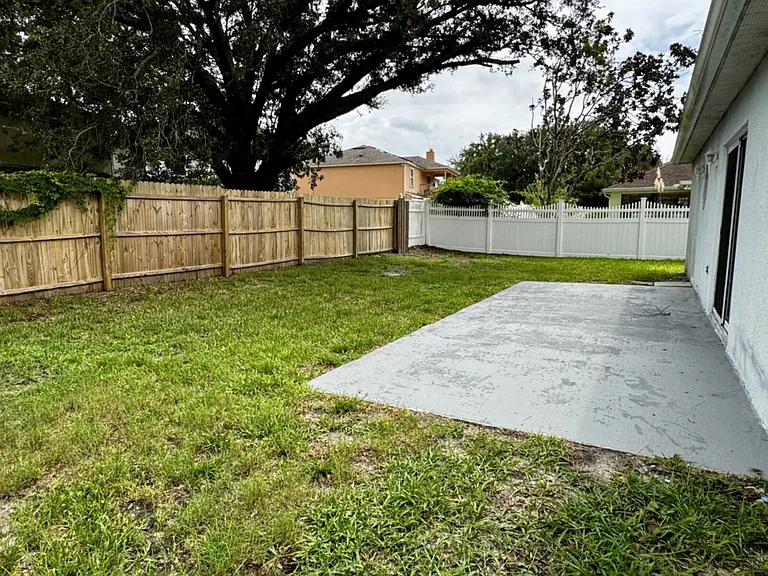 850 Welch Hill Cir — Photo 18