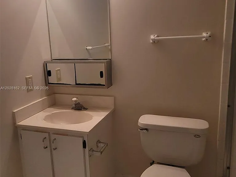 2600 Collins Ave #401 — Photo 7