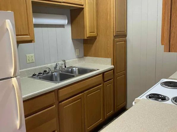 401 S 4th Ave #6, Chatsworth, GA 30705