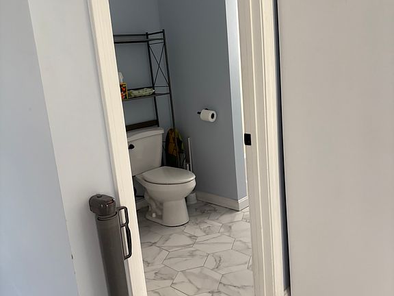 Upstairs bathroom