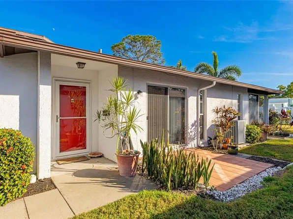 3508 N Village Ct #223, Sarasota, FL 34231
