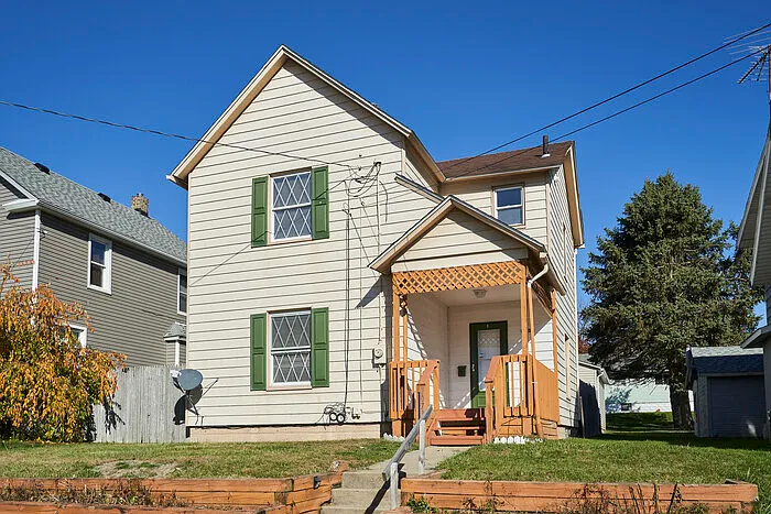 1073 Belleview Ave photo 1