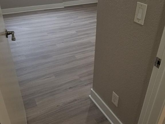 3rd image of 6522 La Mirada Ave APT 201