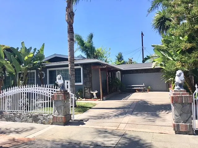 1241 Lancelot Ln photo 1