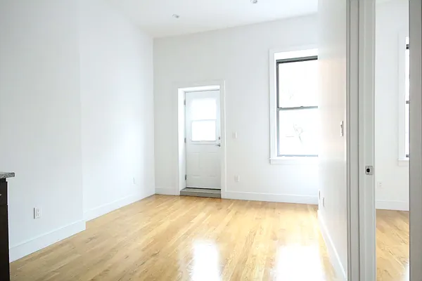 Rented by Rental Solutions Inc | media 28