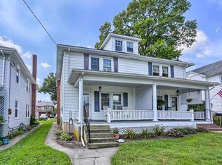 306 E New St, Lititz, PA 17543