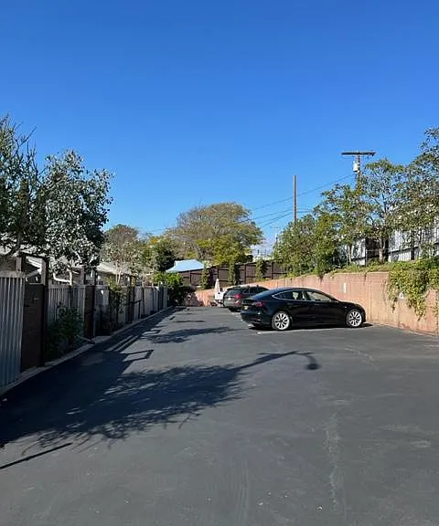 1111 Pico Blvd #C — Photo 1