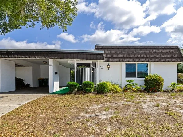3953 GLEN OAKS DRIVE E #29, SARASOTA, FL 34232