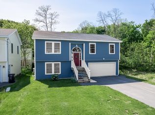 40 Ellis Ct, Bangor, ME 04401