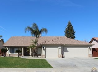 5327 Windriver Dr, Bakersfield, CA 93312