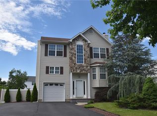 11 Claire Ct, Old Bridge, NJ 08857