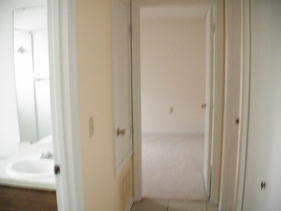 2nd image of 945 La Salle Ave