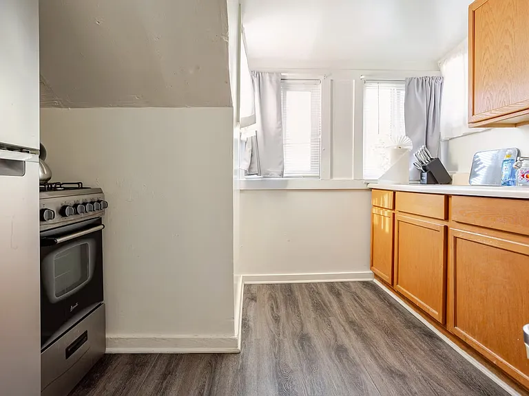 731 S Marengo Ave #C — Photo 12