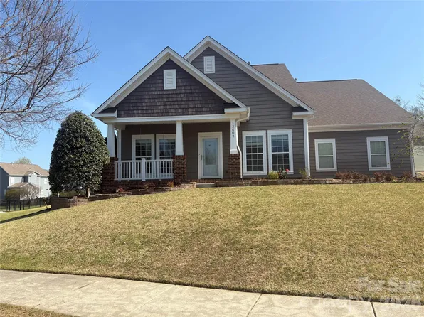 13602 Helen Benson Blvd, Davidson, NC 28036