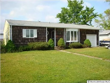 1820 Capstan Dr photo 1