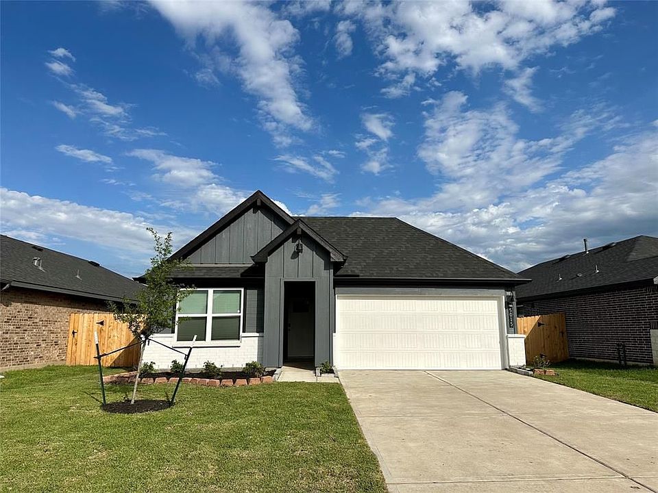 1st image of 5015 Pine Haven Ln