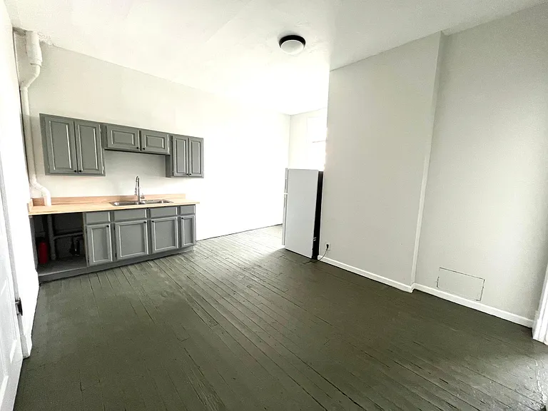 1101 Harrison Ave #15 — Photo 7