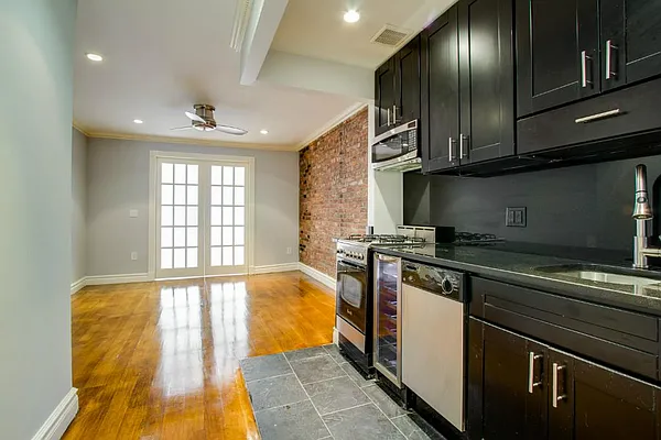 Rented by Centennial Properties NY | media 4