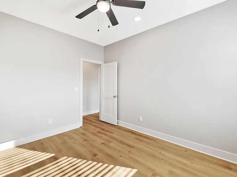 576 Long Path Ct — Photo 18