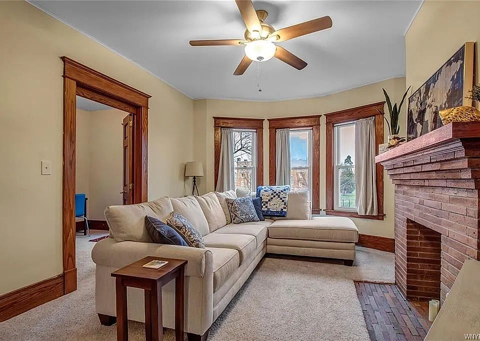 1st image of 1937 Hertel Ave Floor 2