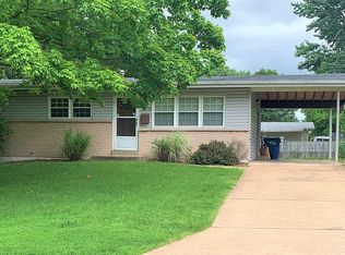 2145 Oriole Dr, Florissant, MO 63033