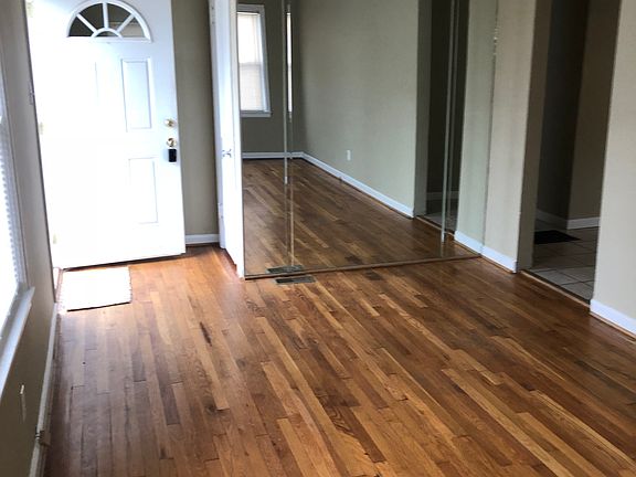3rd image of 451 Delcamp Dr