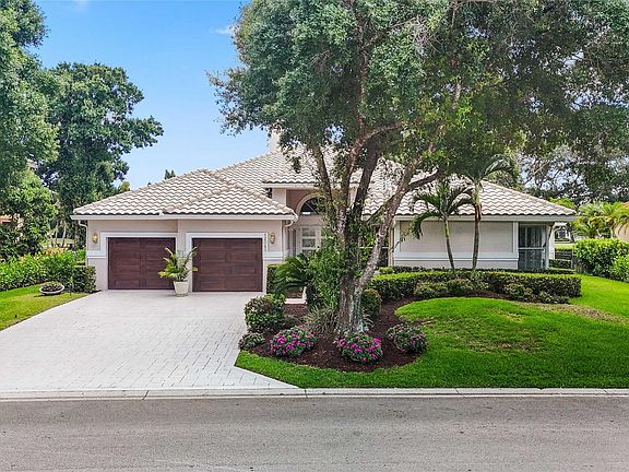 2nd image of 12060 Eagle Trace Boulevard