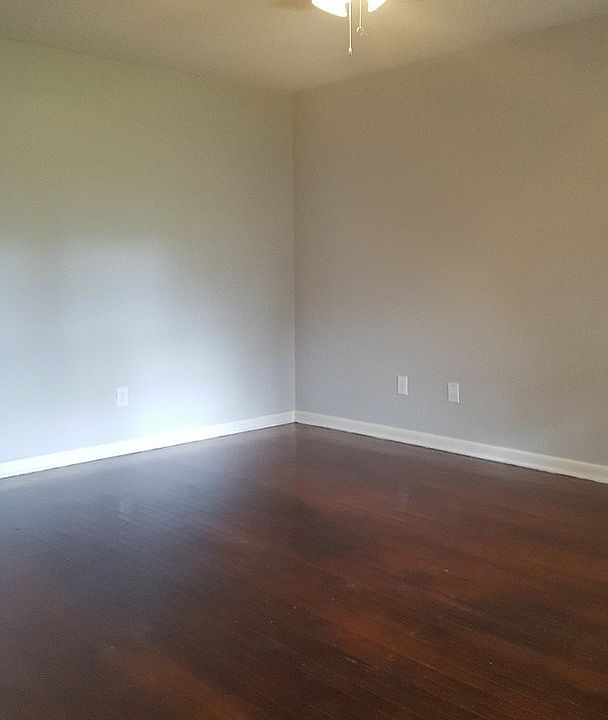2nd image of 366 Ammons Rd