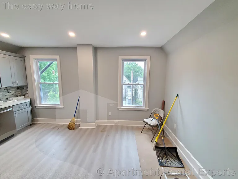 146 Highland Ave #4 — Photo 10