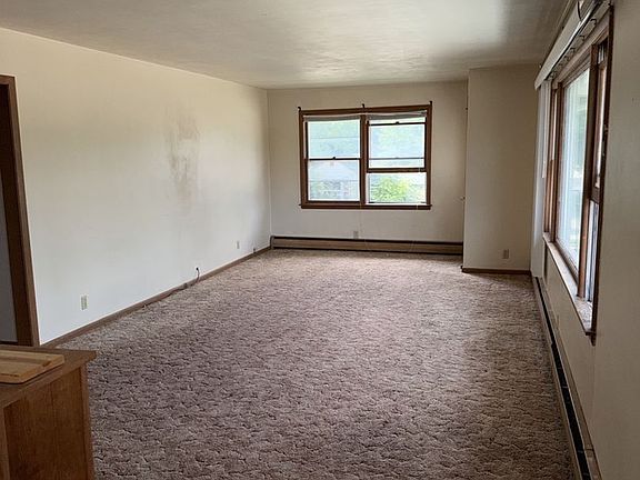 3rd image of 1417-1419 Shoreland Dr