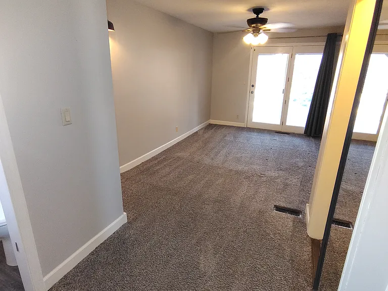 209 W Gardiner St — Photo 19
