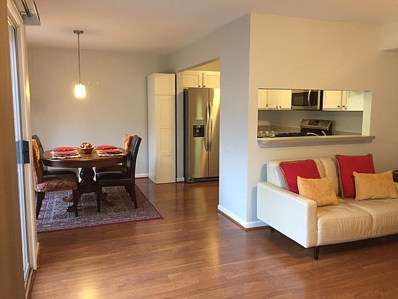 4th image of 663 N Charter Hall Dr
