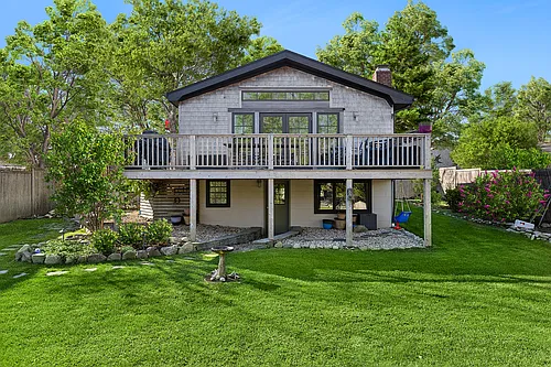 12 Flagg Ave Photo 1