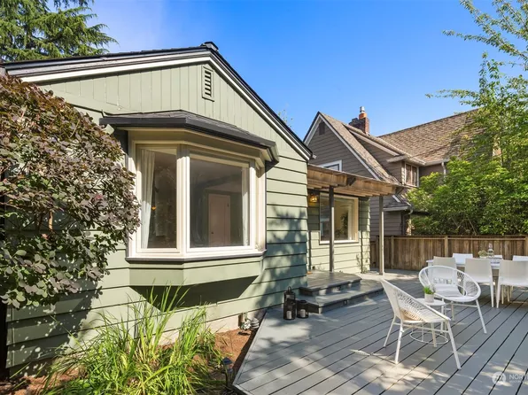 5006 36th Avenue NE, Seattle, WA 98105