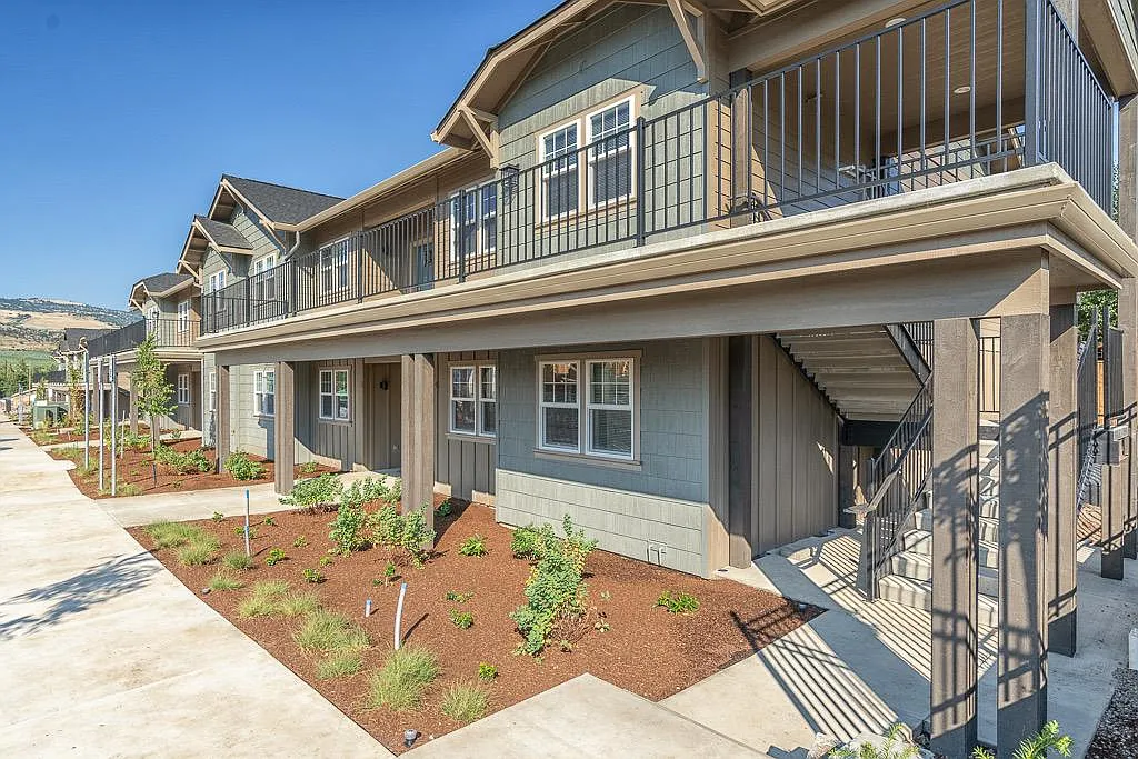 441 Talent Ave — Photo 1