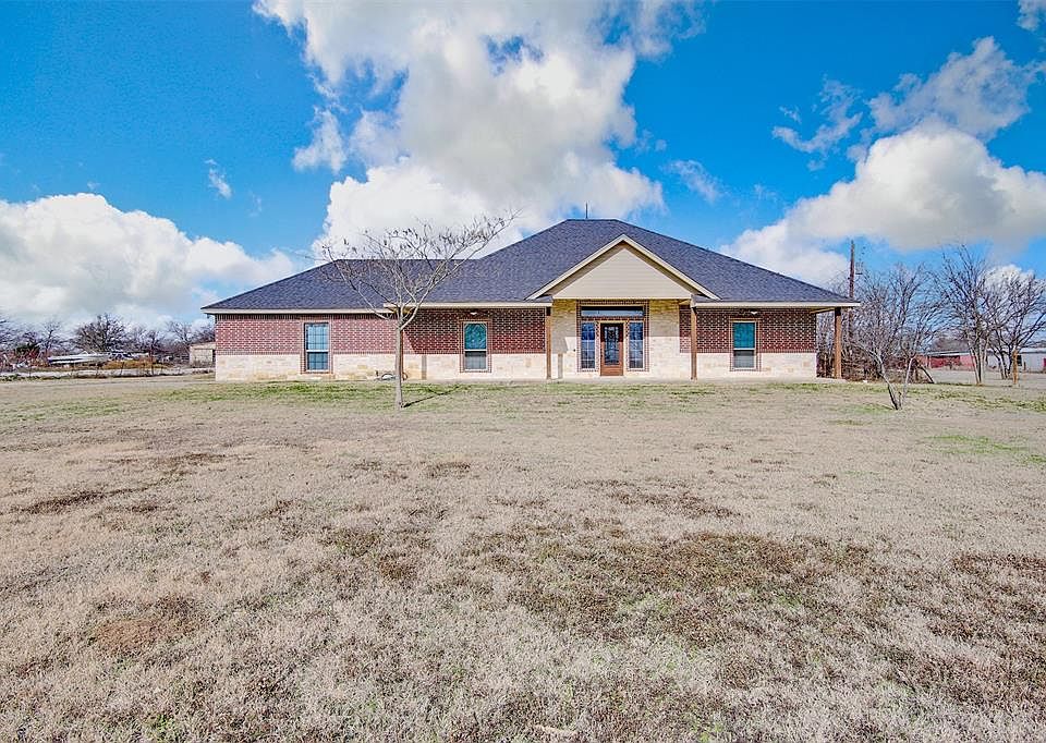 1st image of 3005 County Road 615