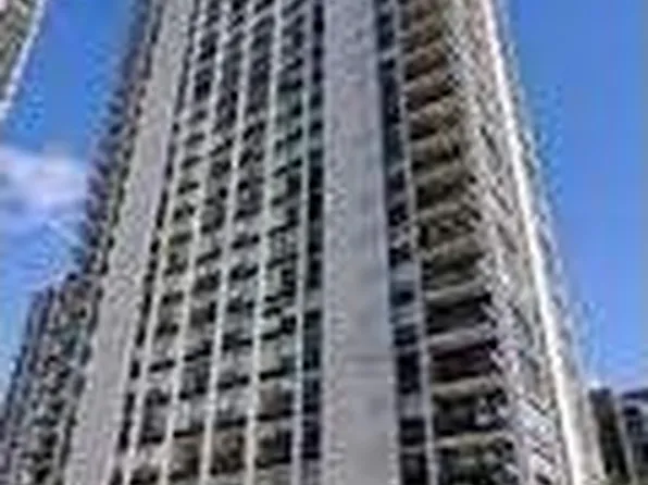1355 N Sandburg Ter APT 1707D, Chicago, IL 60610