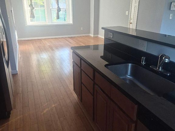 5th image of 110 Old Enterprise Rd #120