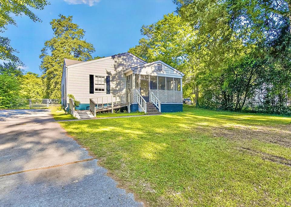 1st image of 1717 Alta Vista Dr