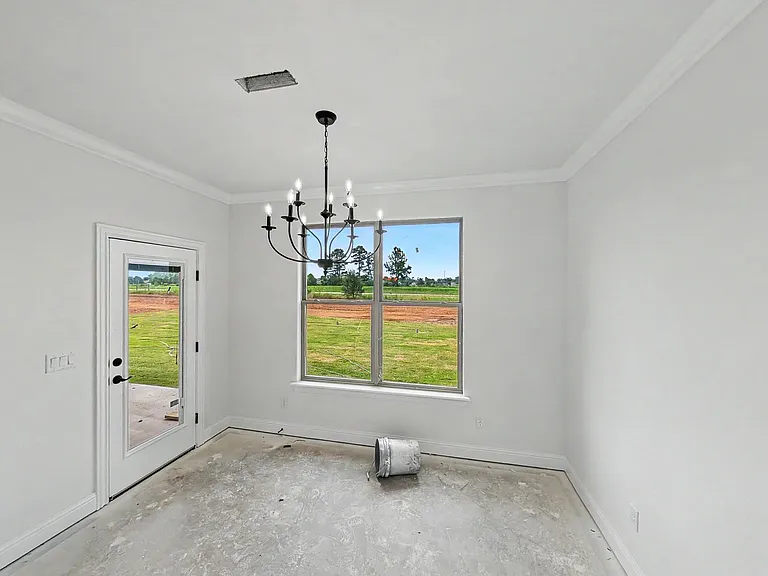 7767 Scenic Valley Ave — Photo 9