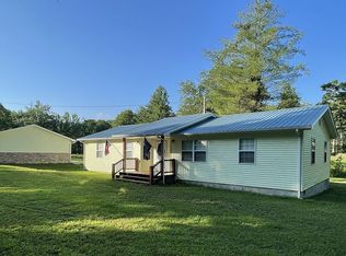 1620 Pine Grove Rd, Winfield, TN 37892